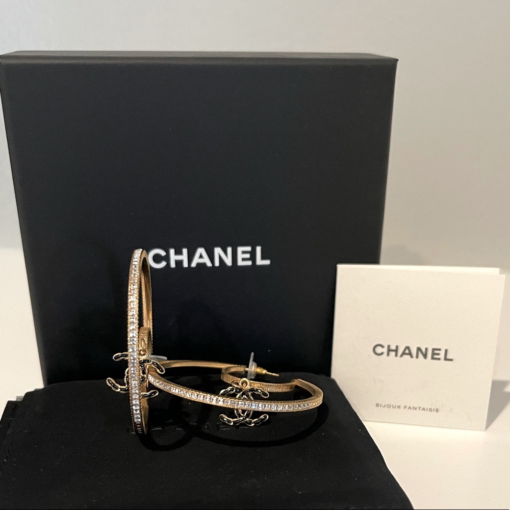 Chanel crystal with black stone hoop earrings - Picture 1 of 3